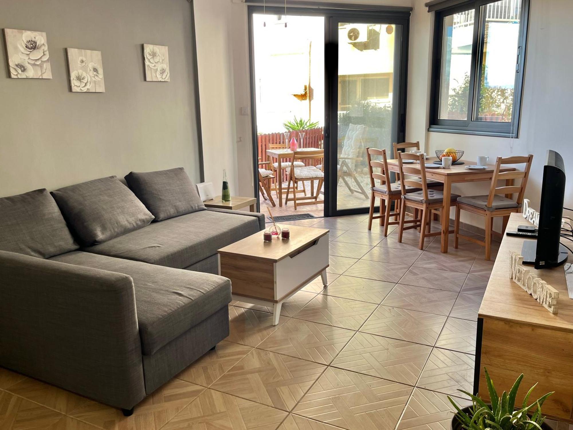 Ferienwohnung Diamond Complex Paphos Exterior foto
